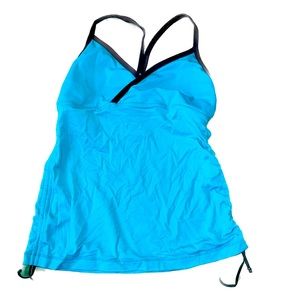 size 4 lululemon tank